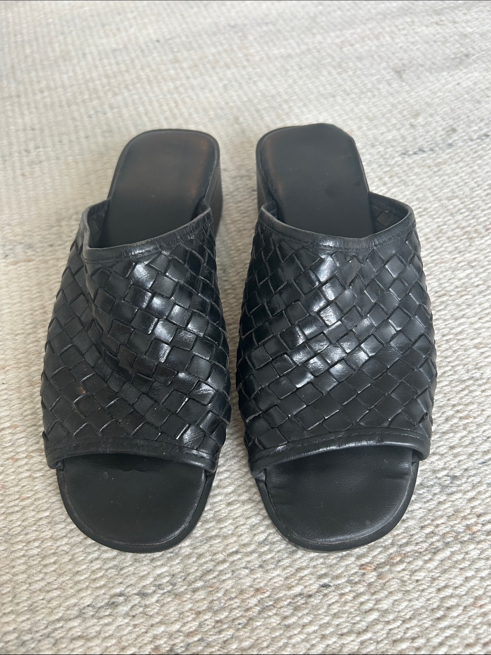 The Leather Collection Vintage 90s Black Woven Leather Slide Mules Sandals